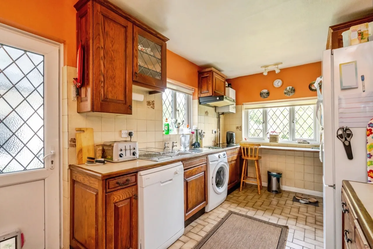 West Close, Middleton-on-Sea, PO22, photo 5