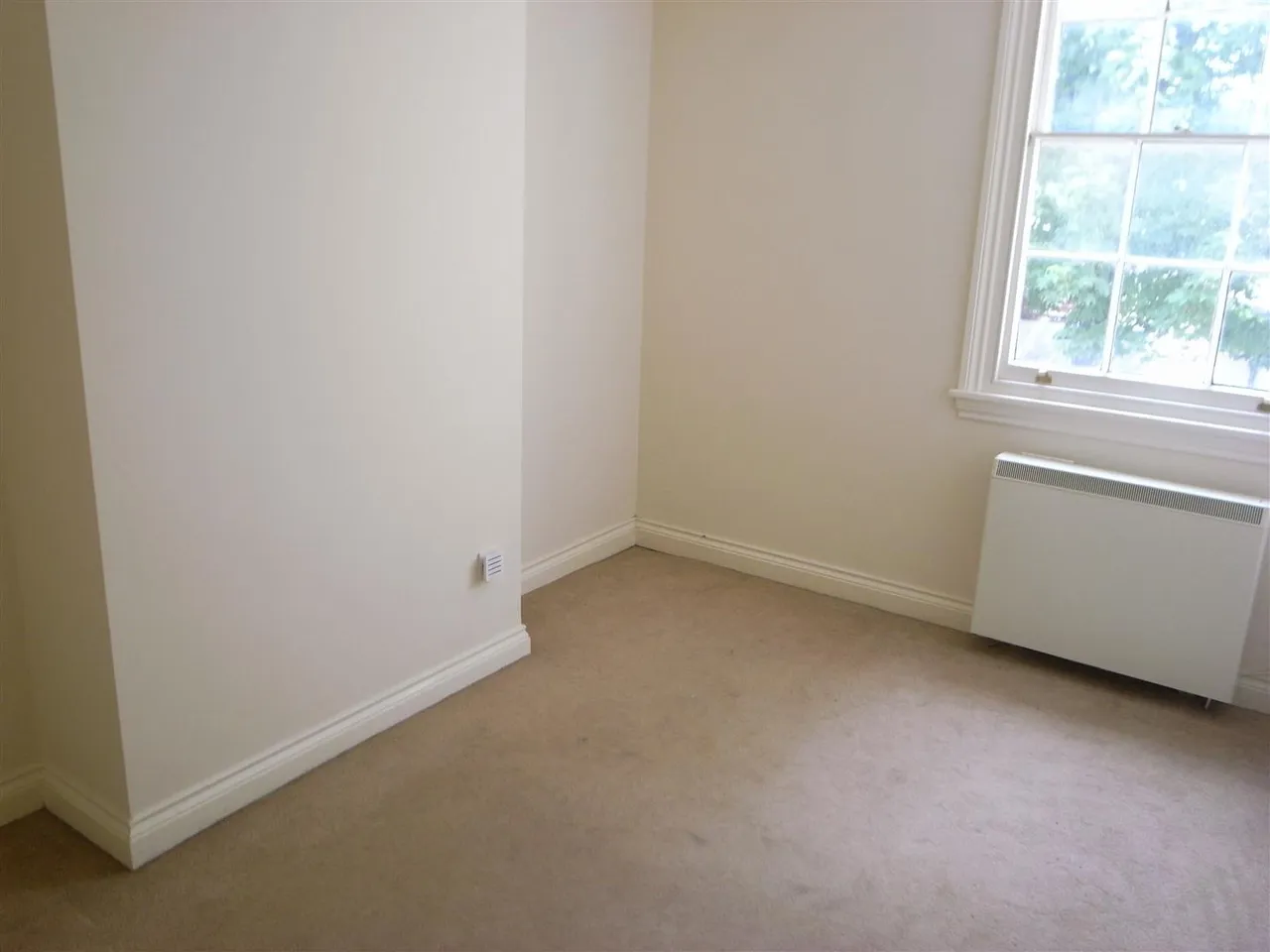 Bath Street, Rhyl, Denbighshire, LL18 3LU, photo 4