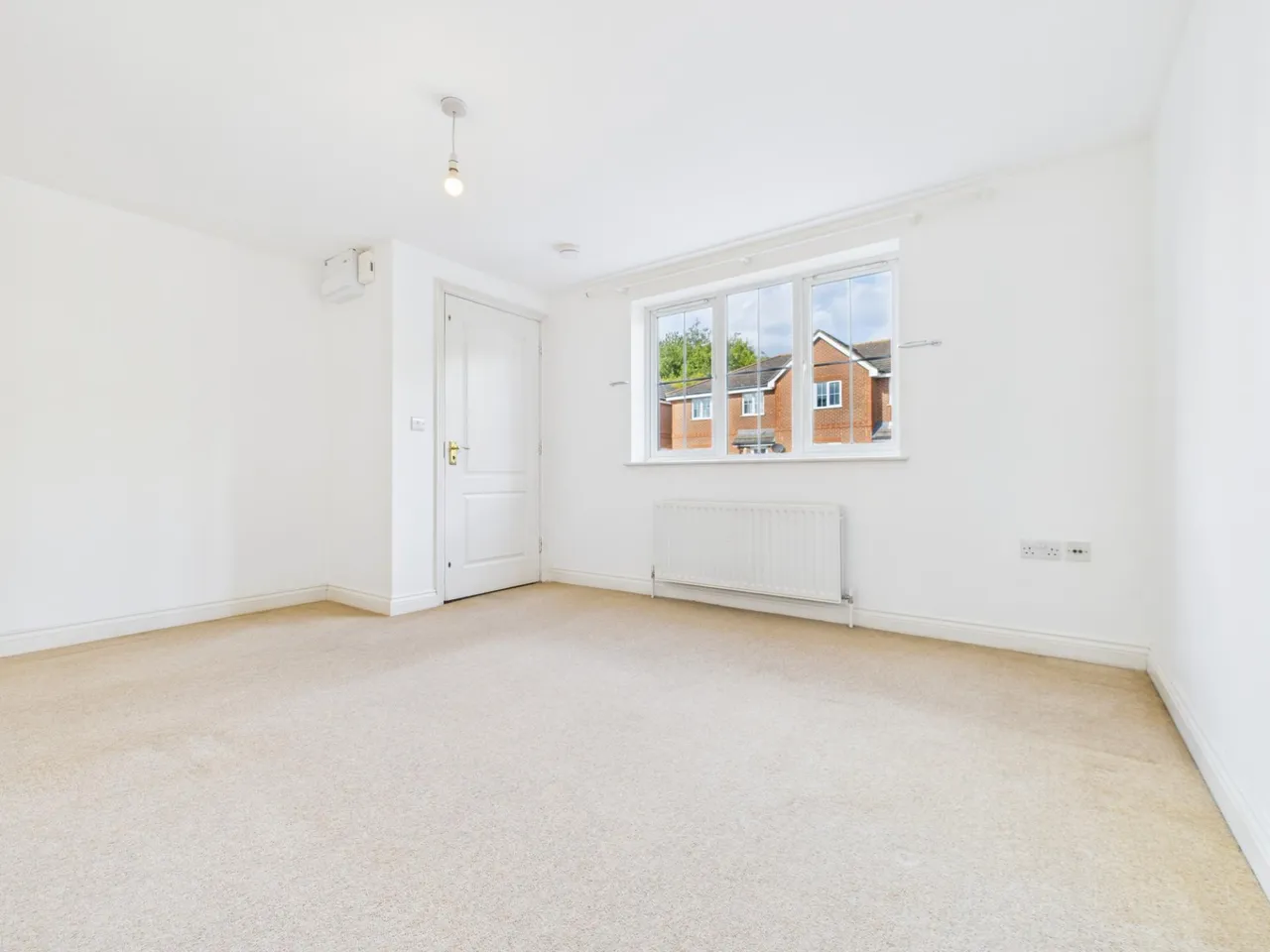 Worting Road, Worting, Basingstoke, RG22, photo 6