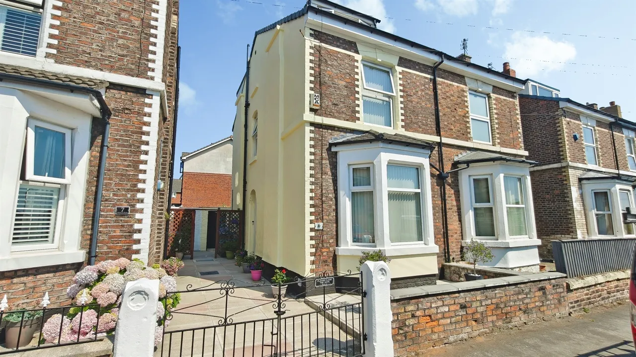 4 bed house for sale — Princess Road, WALLASEY