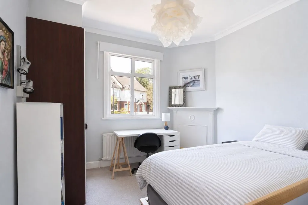 St Augustines Avenue, South Croydon CR2 6JG, photo 8