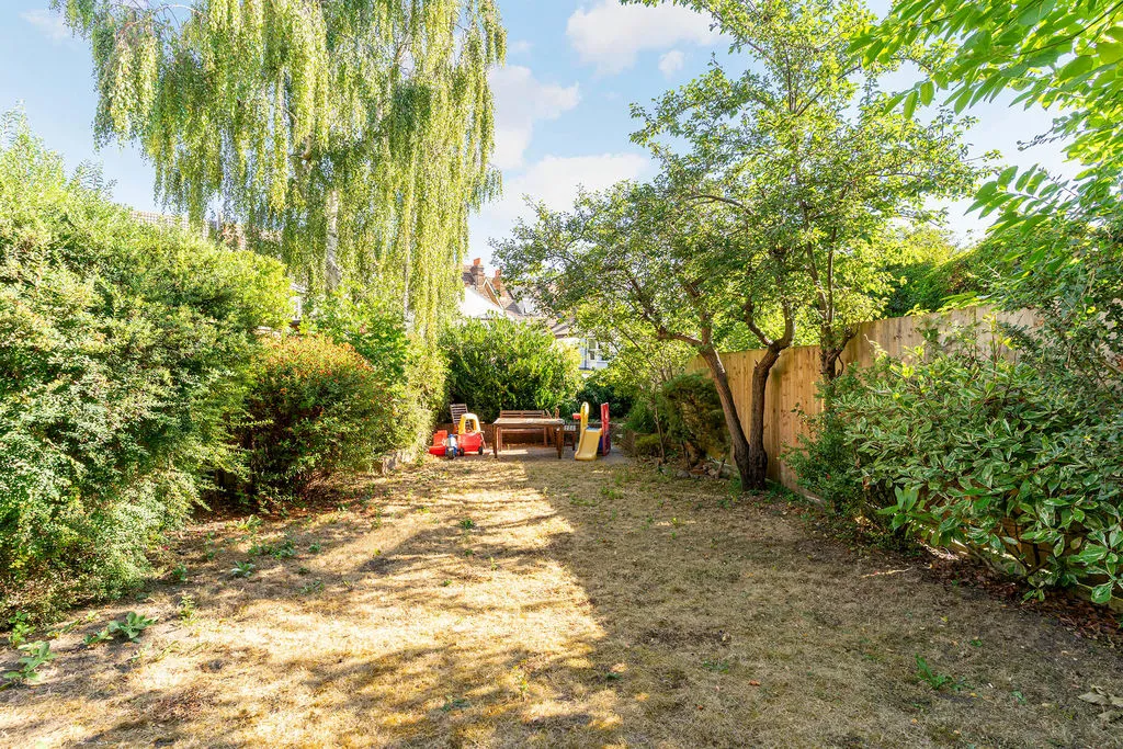 St Augustines Avenue, South Croydon CR2 6JG, photo 12