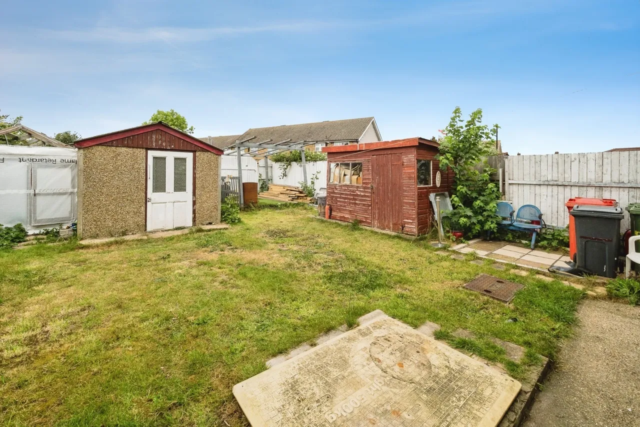 Harlow Road, RAINHAM, Essex, RM13, photo 16