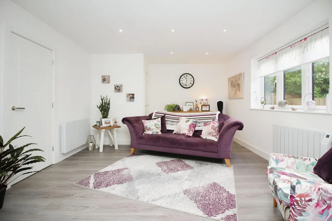 Barry Close, Kirby Muxloe, LE9, photo 4