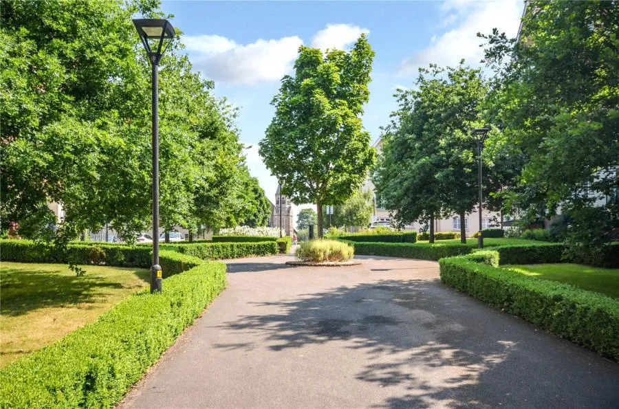 Viridian Square, Aylesbury, HP21, photo 4