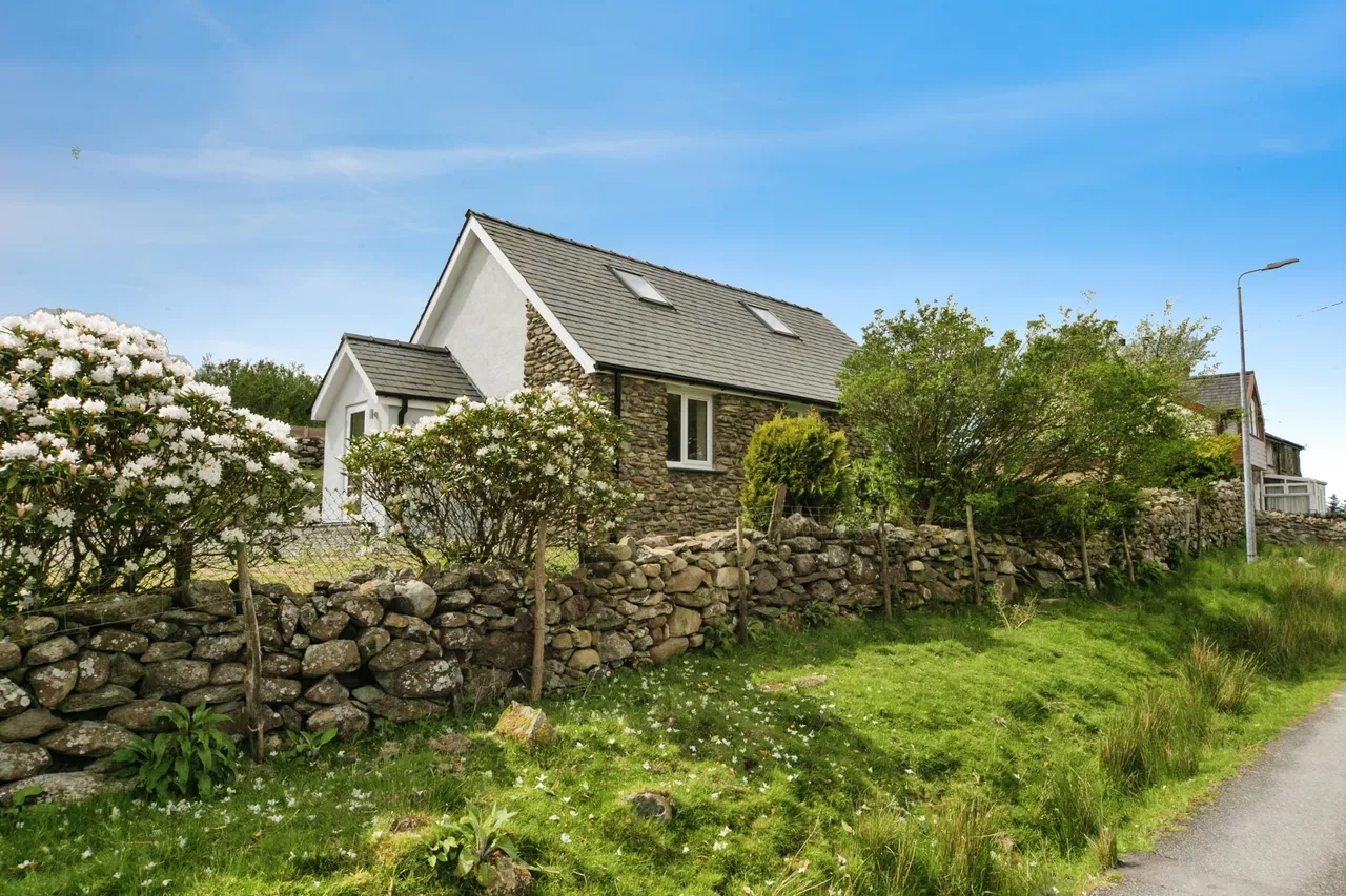Rhosgadfan, Caernarfon, LL54, photo 19