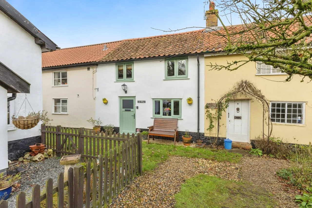 2 bed house for sale — Caston Road, Griston, Thetford, Norfolk, IP25