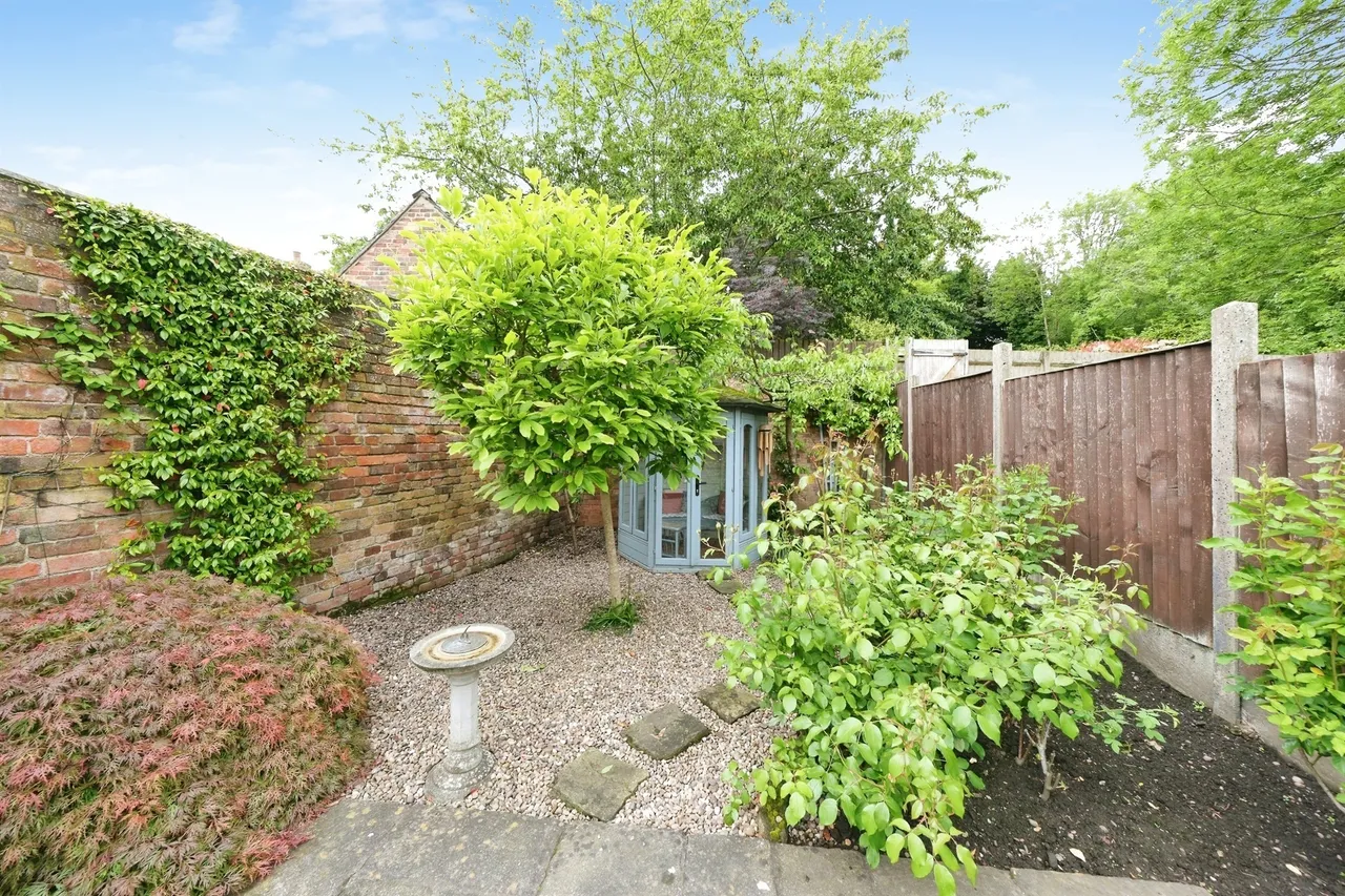 High Street, Repton, DE65, photo 15