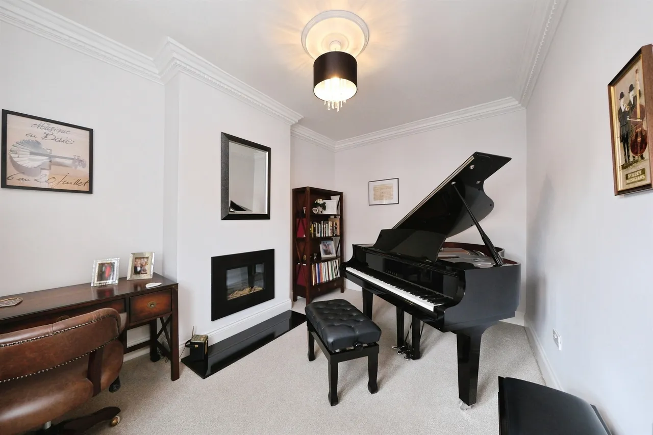 High Street, Repton, DE65, photo 6