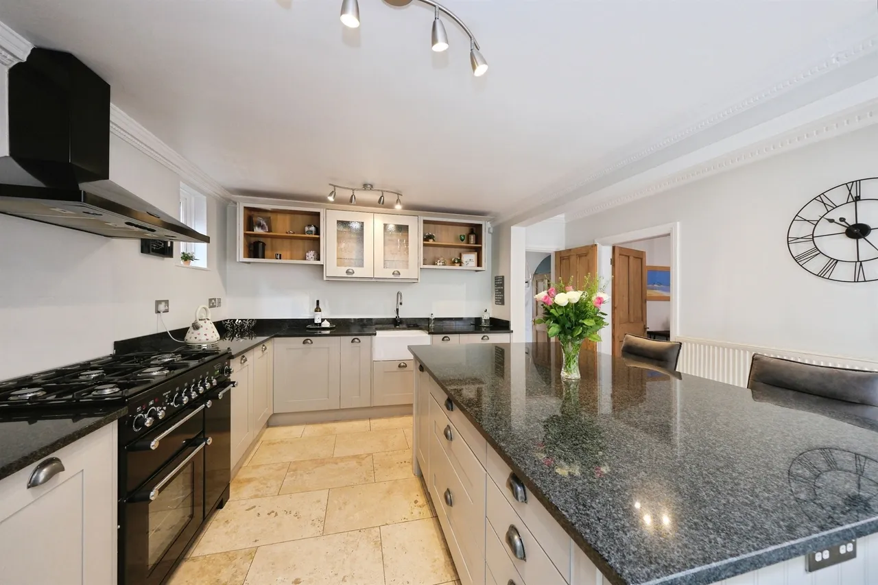 High Street, Repton, DE65, photo 2