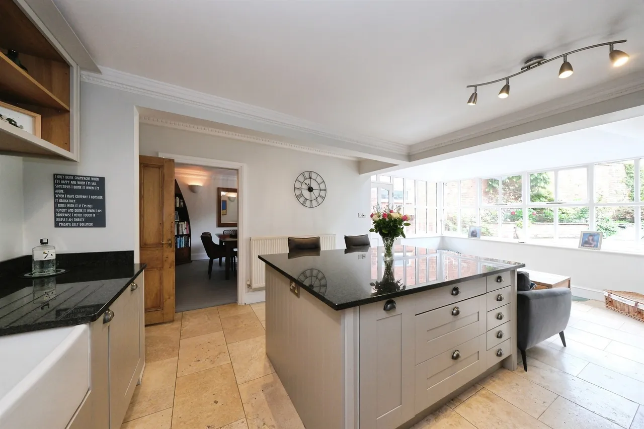 High Street, Repton, DE65, photo 3