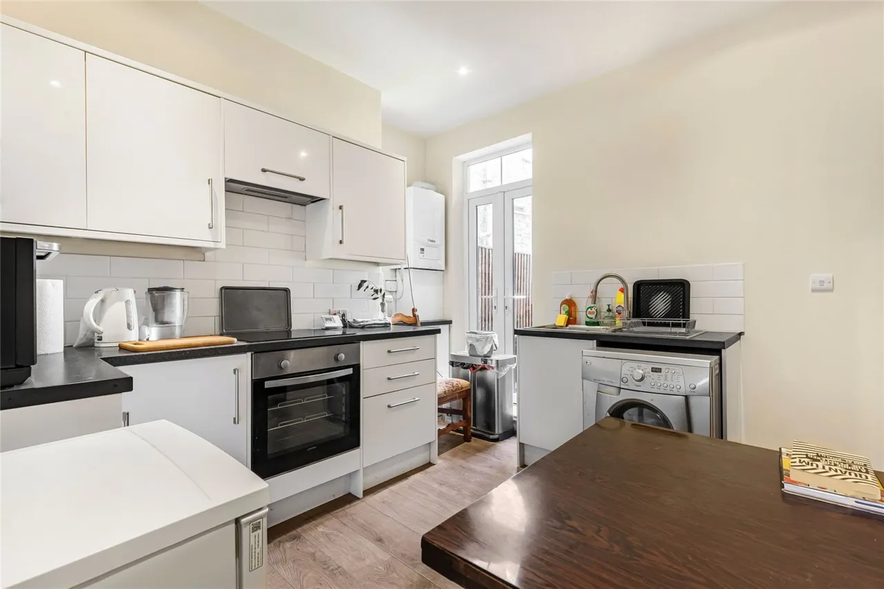 Ribblesdale Road, Furzedown, photo 17