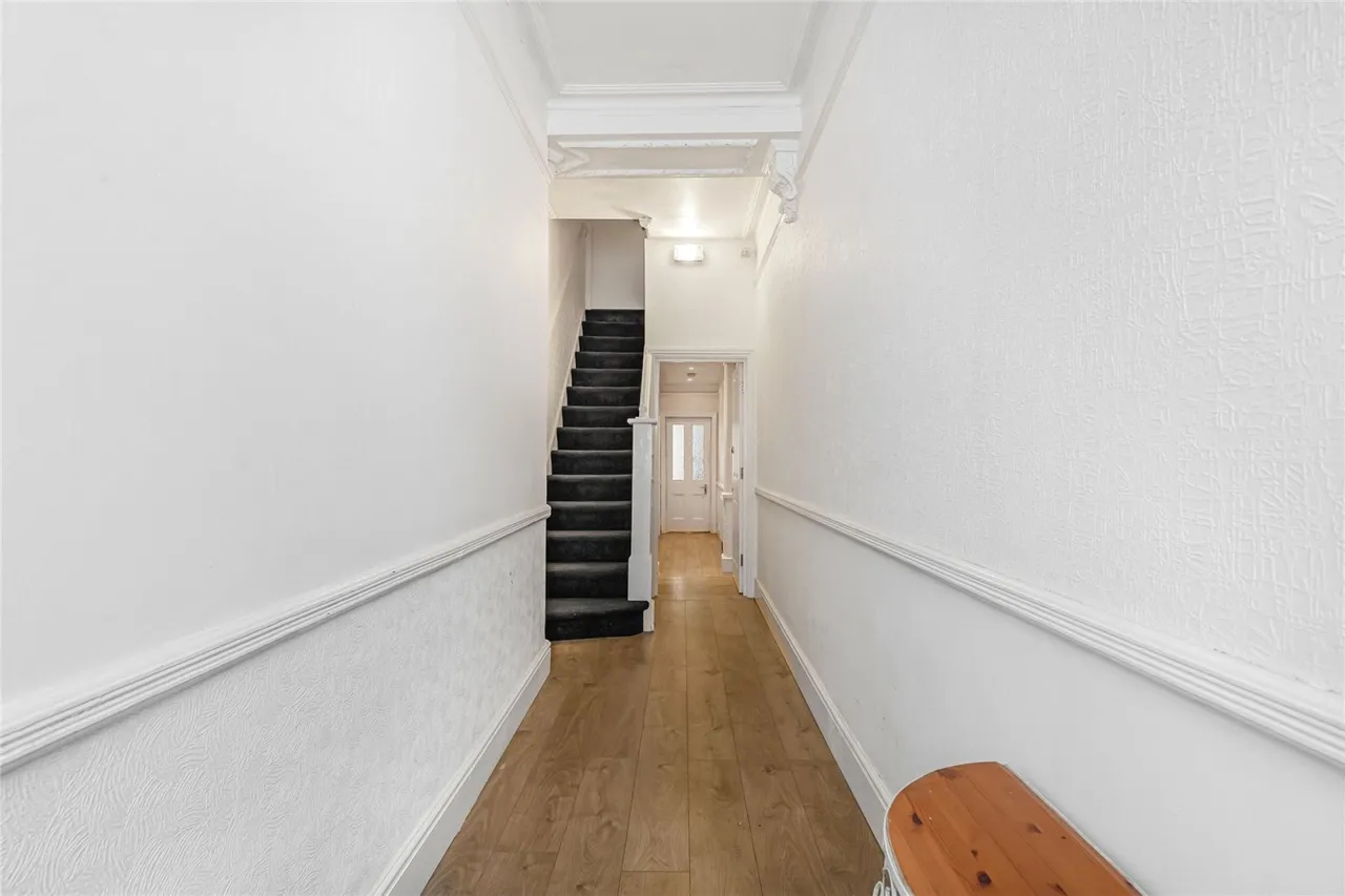 Ribblesdale Road, Furzedown, photo 15