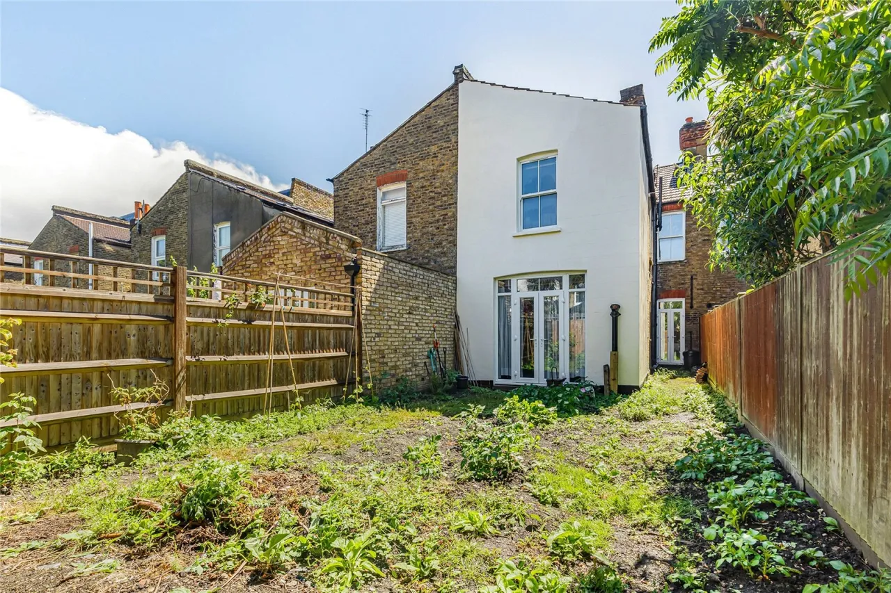 Ribblesdale Road, Furzedown, photo 12