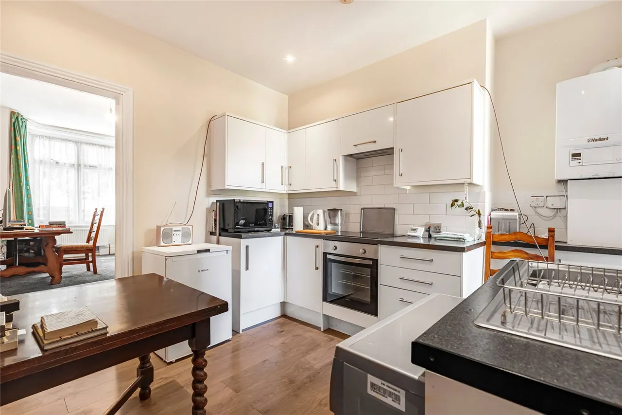 Ribblesdale Road, Furzedown, photo 13