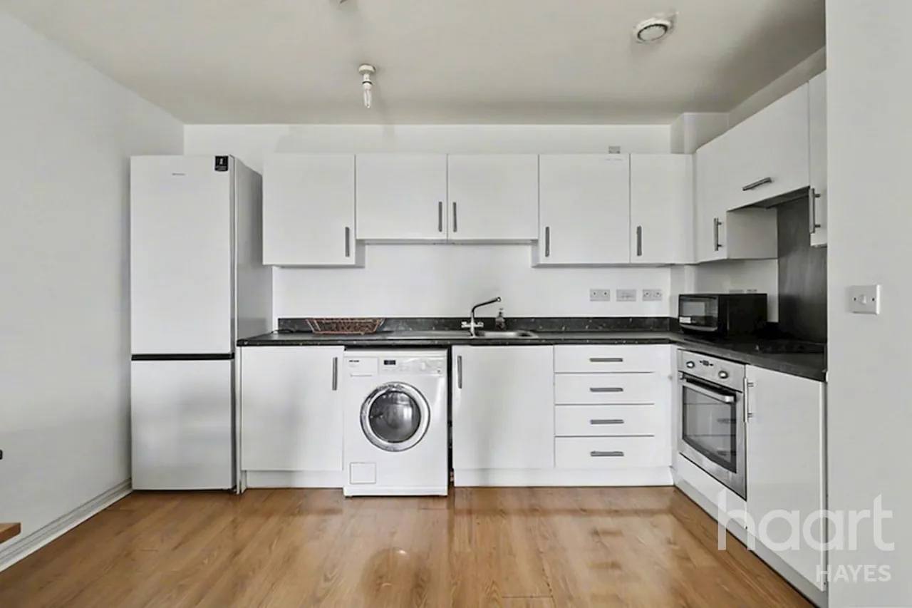 Varcoe Gardens, Hayes, UB3, photo 7
