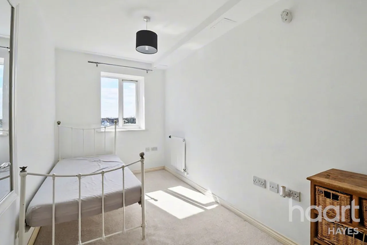 Varcoe Gardens, Hayes, UB3, photo 11
