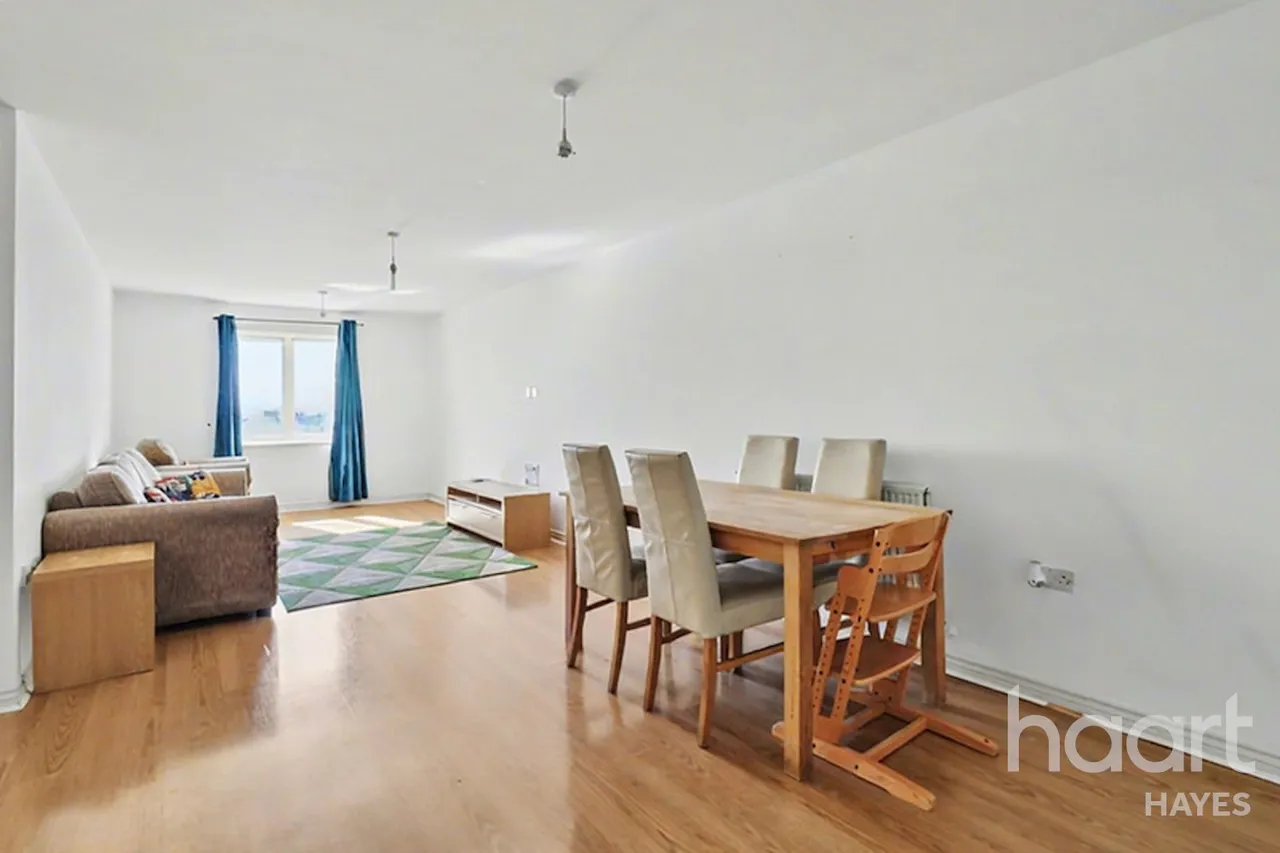 Varcoe Gardens, Hayes, UB3, photo 6