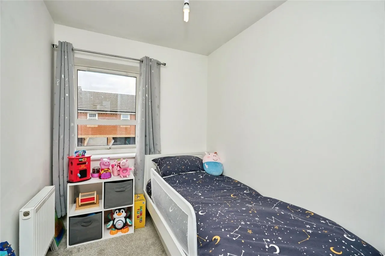 Godric Road, Newport, PO30, photo 11