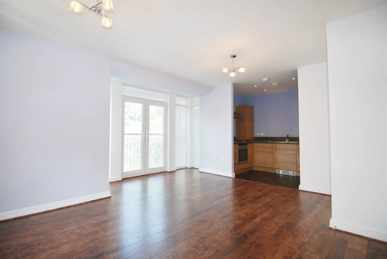 2 bed flat to rent, Tonbridge, TN9