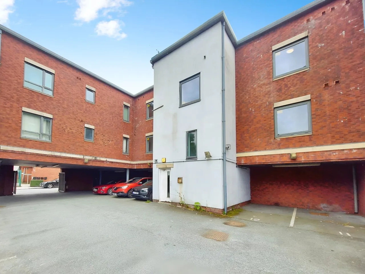Liverpool Road, Eccles, M30, photo 6