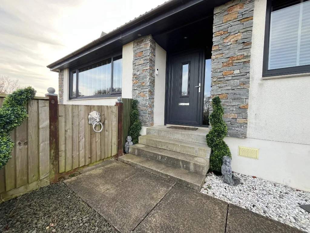Off Craigthornhill Road, South Lanarkshire, Hamilton, ML3 7XN, photo 3