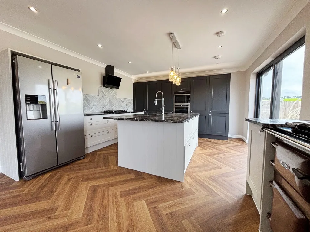 Off Craigthornhill Road, South Lanarkshire, Hamilton, ML3 7XN, photo 10