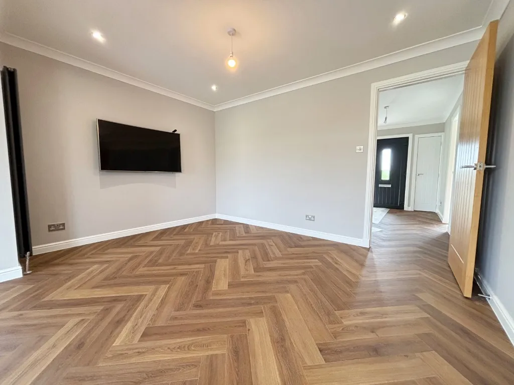 Off Craigthornhill Road, South Lanarkshire, Hamilton, ML3 7XN, photo 4