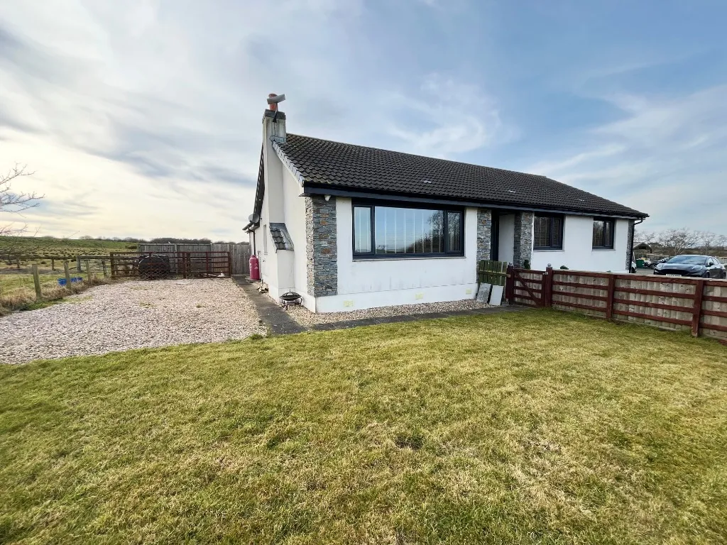 Off Craigthornhill Road, South Lanarkshire, Hamilton, ML3 7XN, photo 2