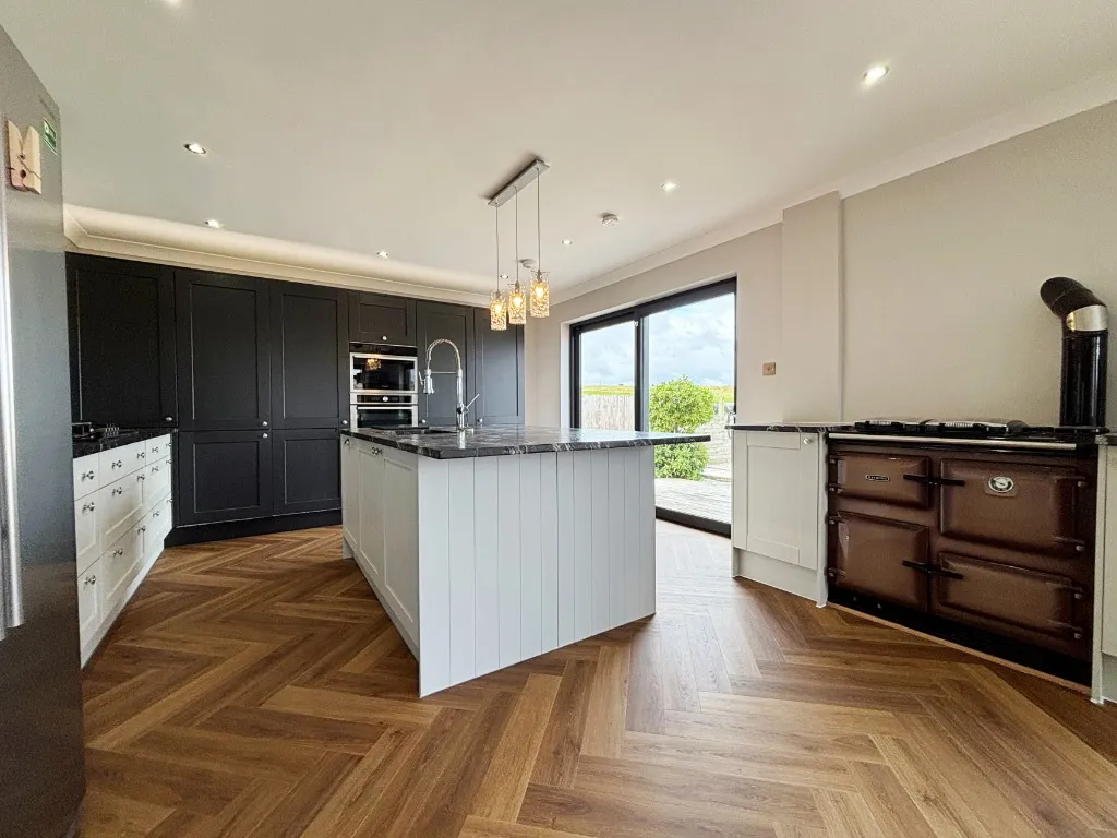 Off Craigthornhill Road, South Lanarkshire, Hamilton, ML3 7XN, photo 9