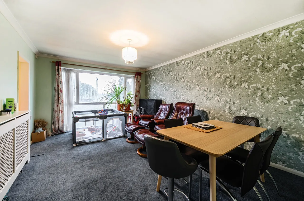 The Cloisters, Frimley, Camberley, Surrey, GU16 7JN, photo 5