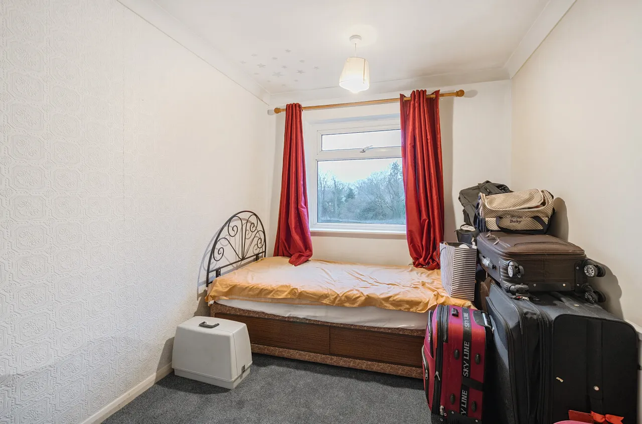 The Cloisters, Frimley, Camberley, Surrey, GU16 7JN, photo 6