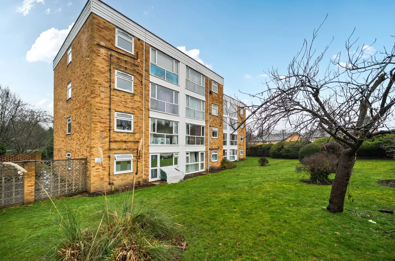The Cloisters, Frimley, Camberley, Surrey, GU16 7JN, photo 12