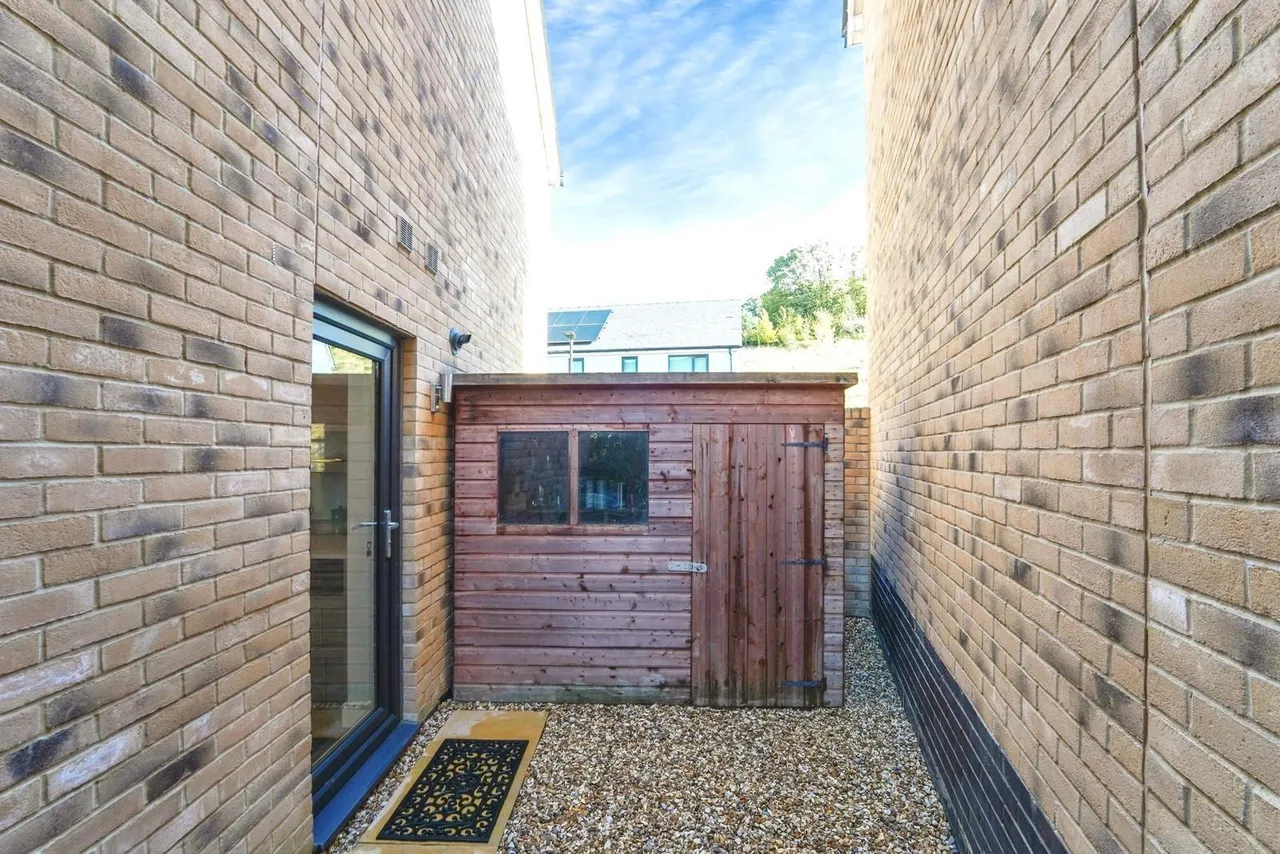 Budding Way, Dursley, GL11, photo 17