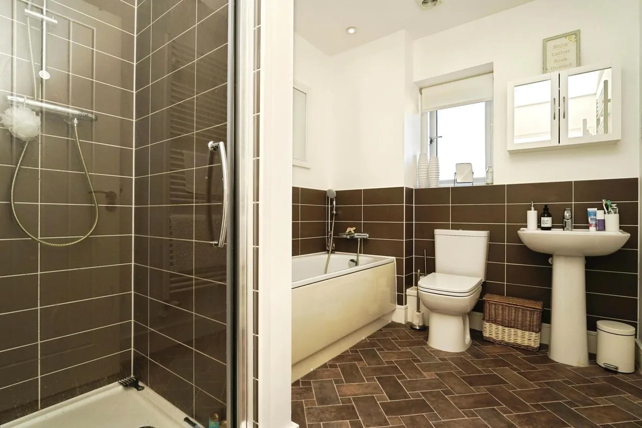 Budding Way, Dursley, GL11, photo 11