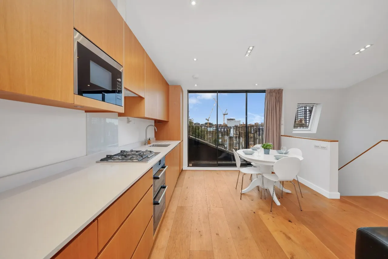 Chalcot Road, Primrose Hill, NW1, photo 6