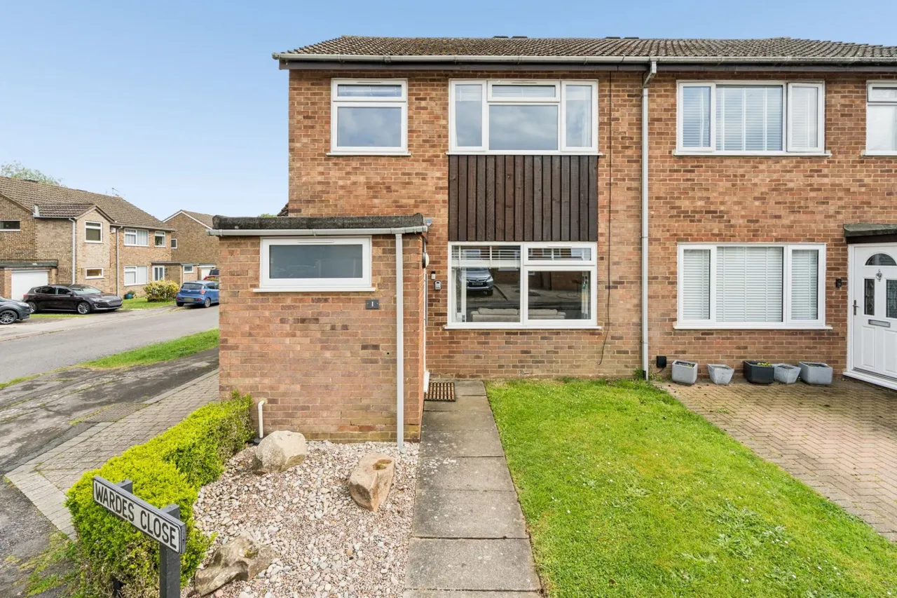 3 bed house for sale, Wardes Close, Prestwood, HP16