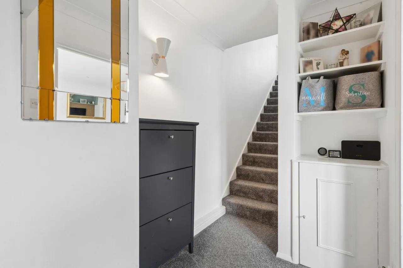 Wardes Close, Prestwood, HP16, photo 17