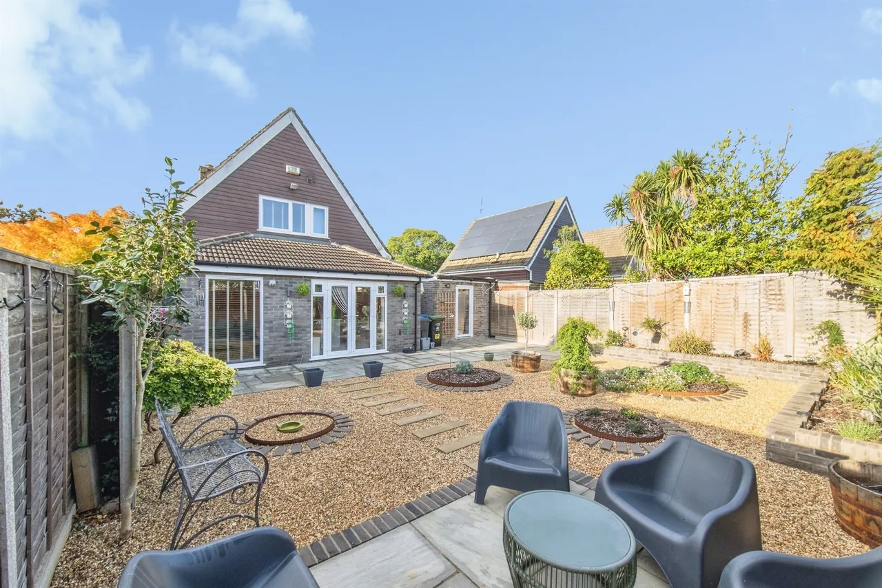 Holyrood Close, Ipswich, IP2, photo 2