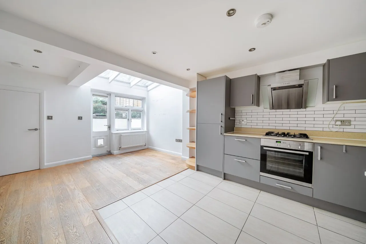 Shaftesbury Road, Crouch Hill, London, N19, photo 3