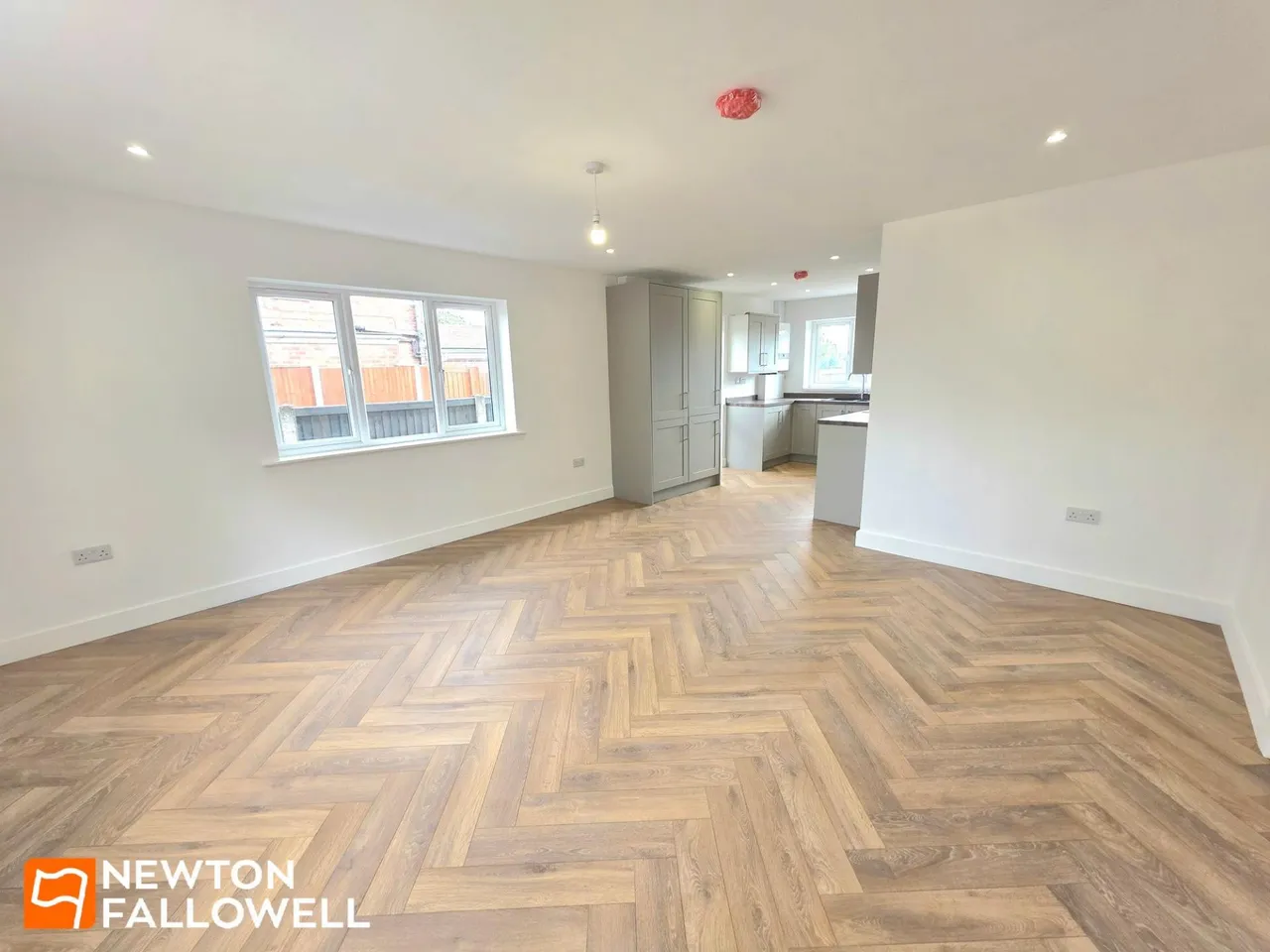 Southwell Road East, Rainworth, NG21, photo 2