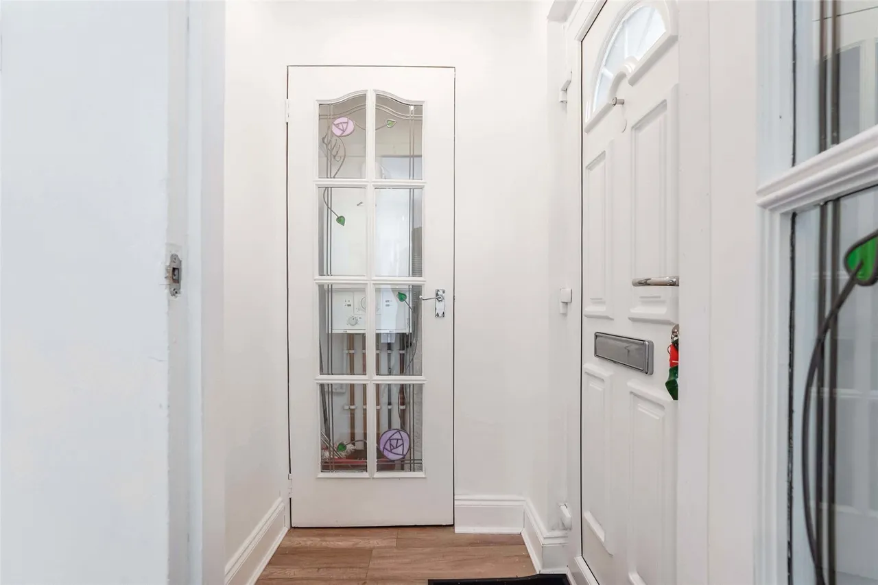 Southview Court, GLASGOW, Lanarkshire, G64, photo 2