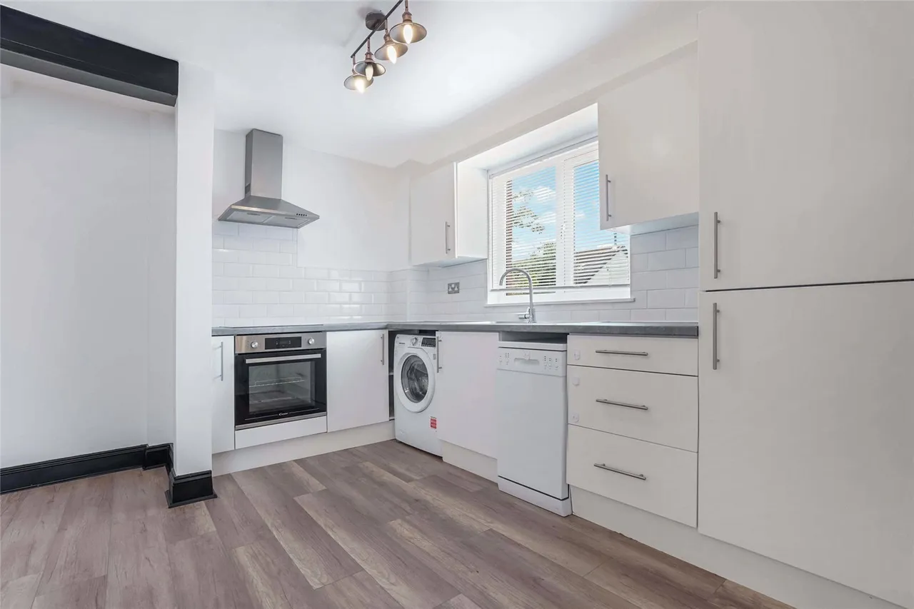 Southview Court, GLASGOW, Lanarkshire, G64, photo 8
