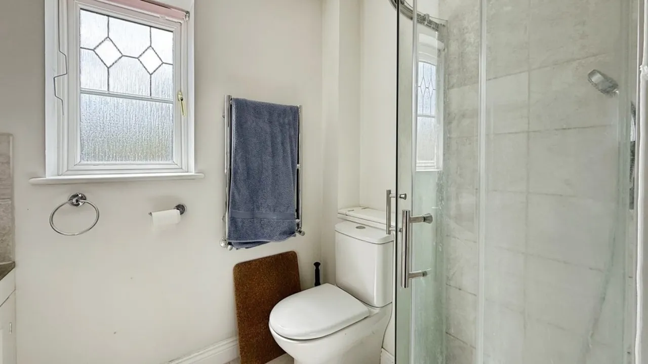 Fell Road, Westbury, photo 11