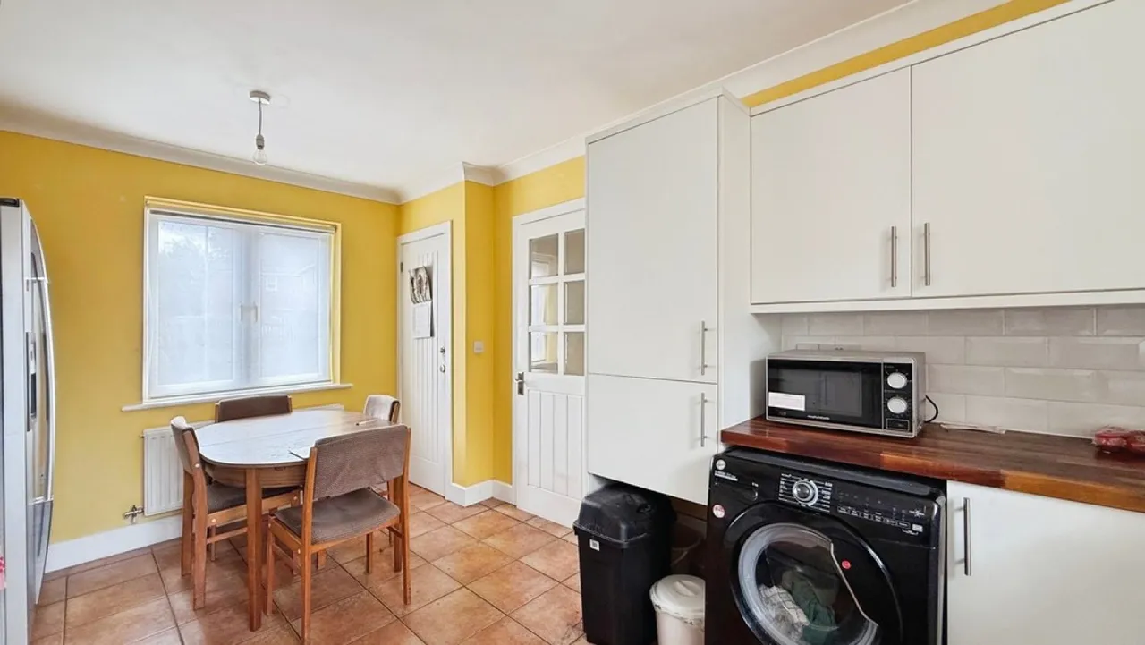 Fell Road, Westbury, photo 6