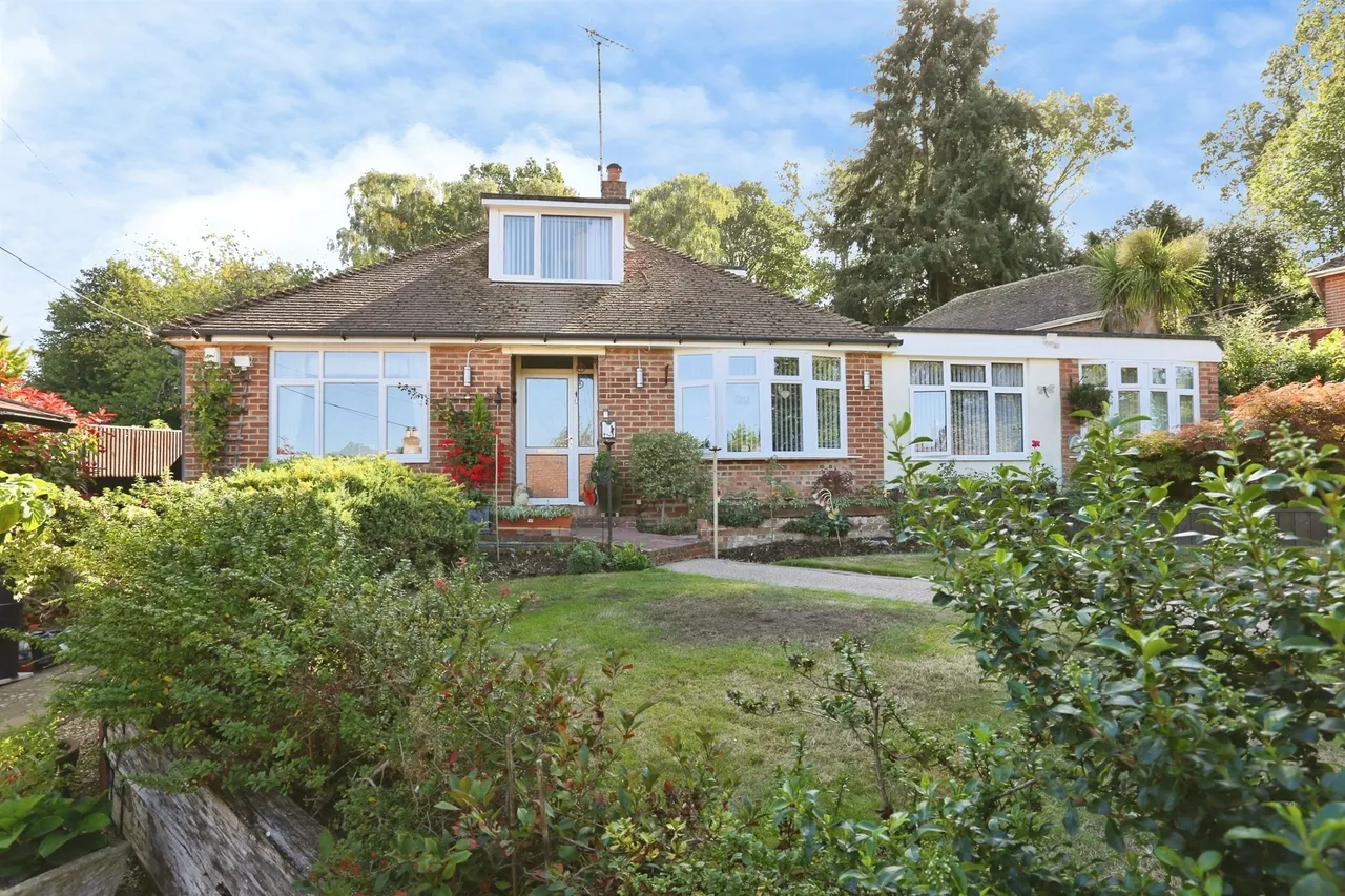 School Road, Bursledon, SO31, photo 28
