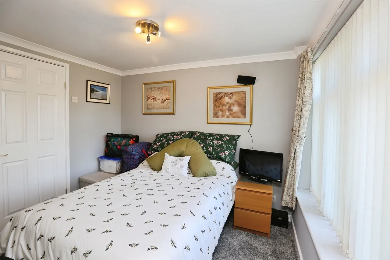 School Road, Bursledon, SO31, photo 18