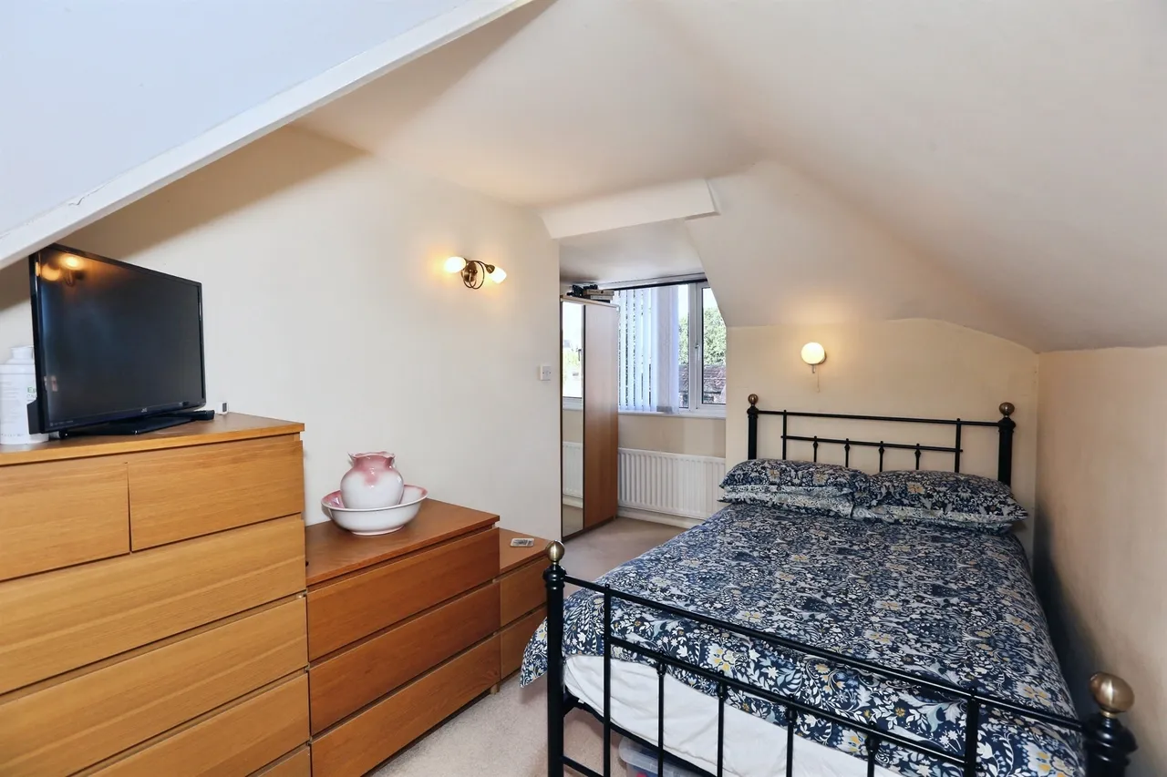 School Road, Bursledon, SO31, photo 15