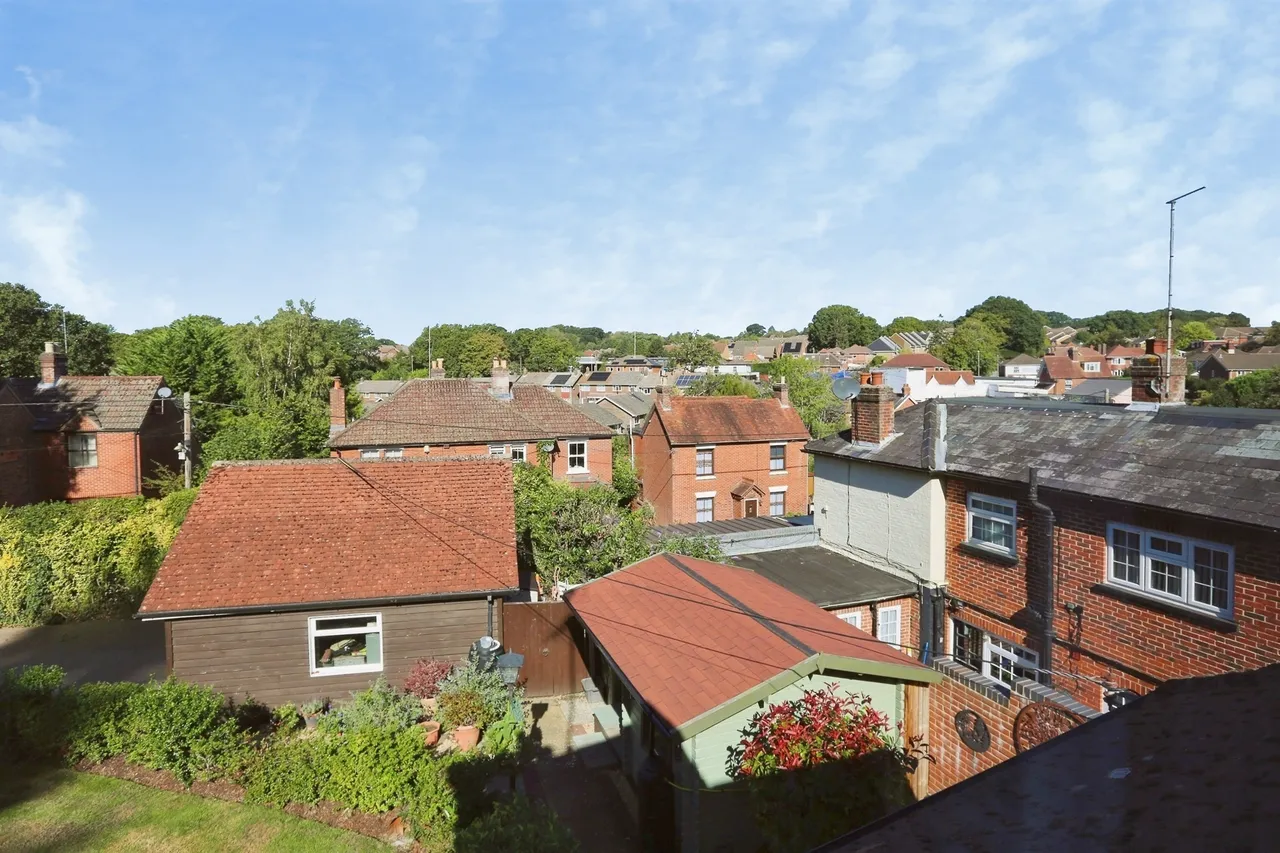 School Road, Bursledon, SO31, photo 27