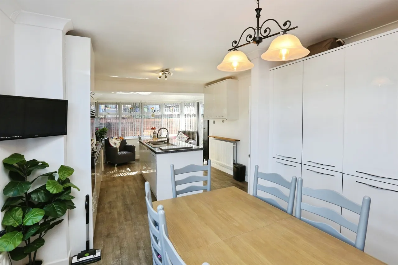 School Road, Bursledon, SO31, photo 5